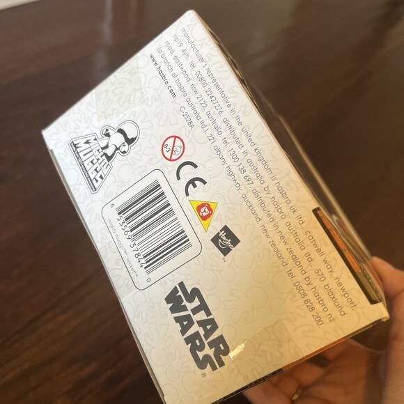 Star Wars Wicket Might Muggs Figure New In Box - Picture 6 of 6